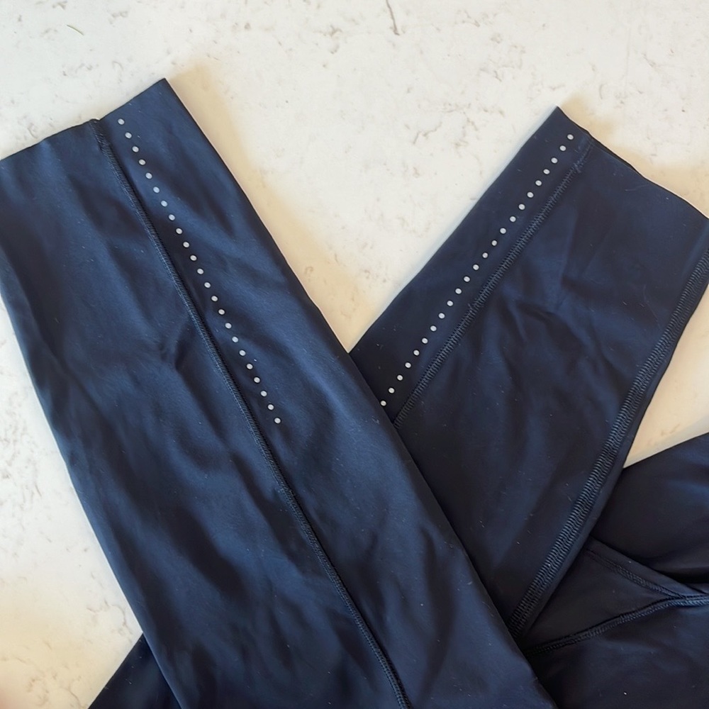 Lululemon Fast and free 7/8 size 6 - Picture 3 of 11